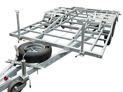 ЛАВ-81022B Болотоход